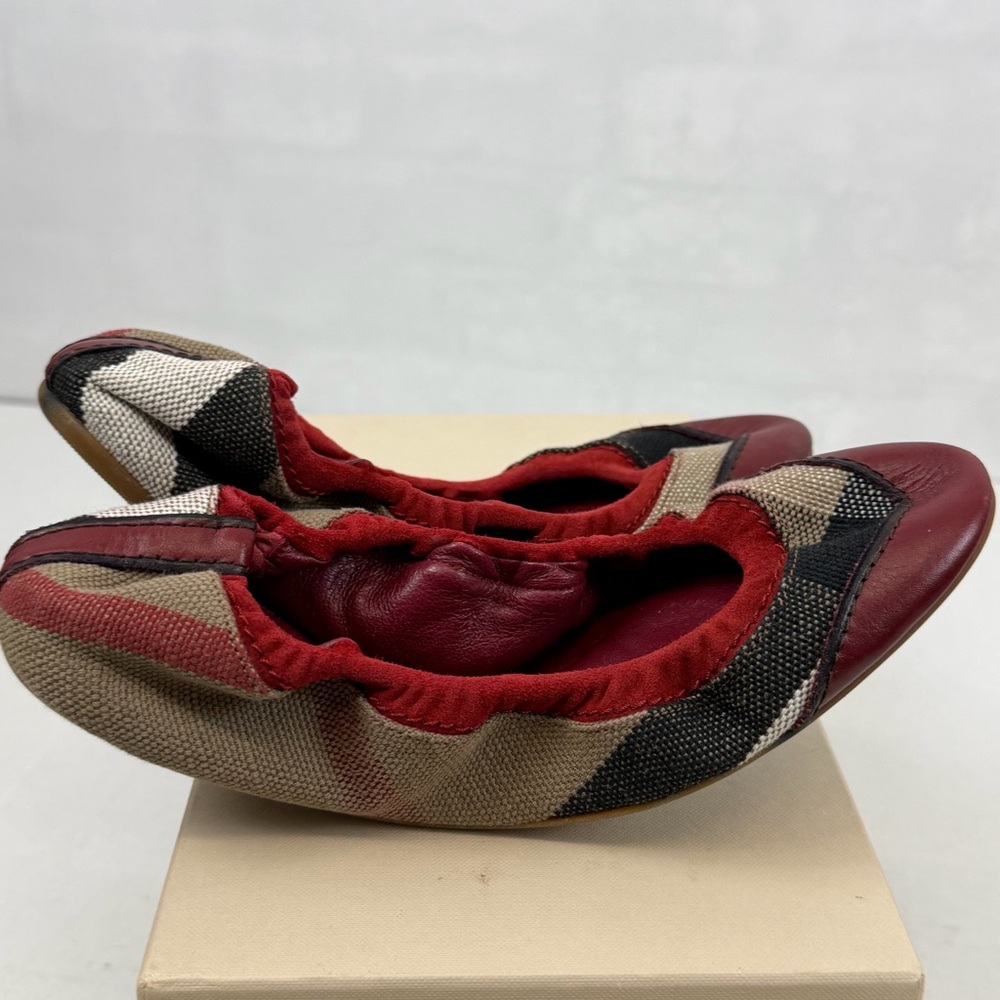 Burberry Canvas Check Truville Round Toe‎ Ballerina Flats Cadmium Red 37 US 7 - Picture 4 of 7